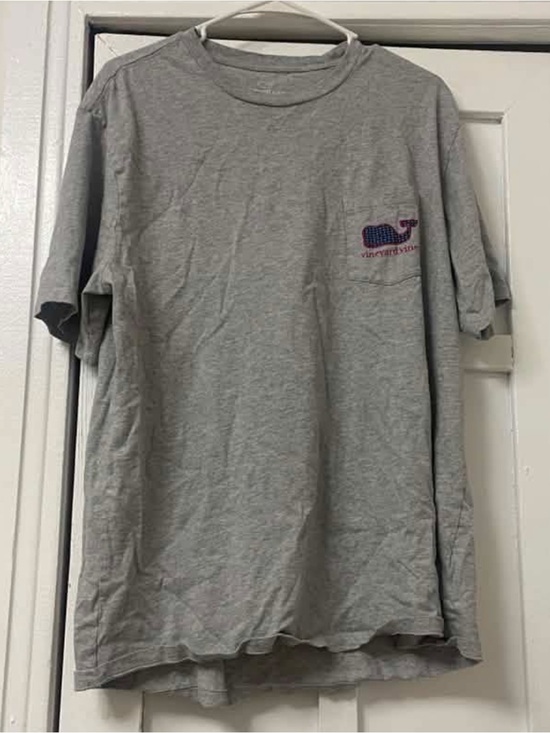 Vineyard Vines Other - Vineyard Vines Light Gray Pocket Tee with Whale Accent